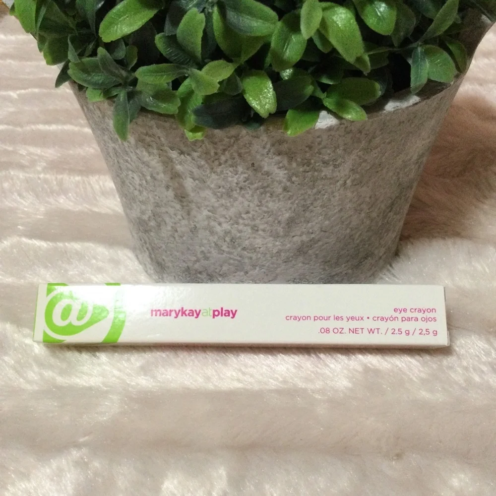 Mary Kay In The Navy Eye Crayon